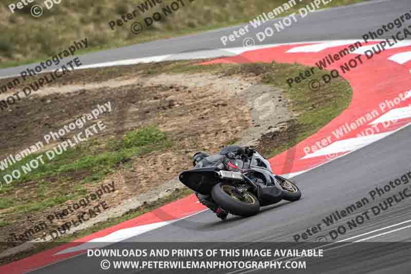 cadwell no limits trackday;cadwell park;cadwell park photographs;cadwell trackday photographs;enduro digital images;event digital images;eventdigitalimages;navarra;no limits trackdays;peter wileman photography;racing digital images;trackday digital images;trackday photos